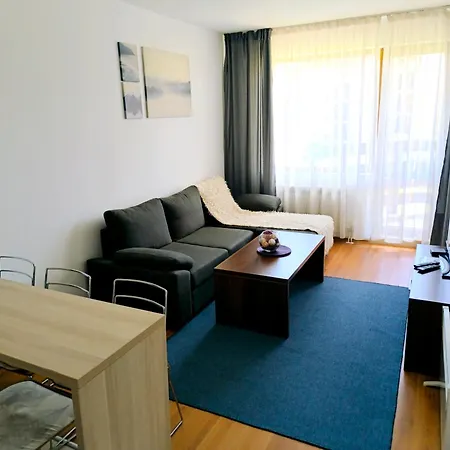 Belvedere Club Private