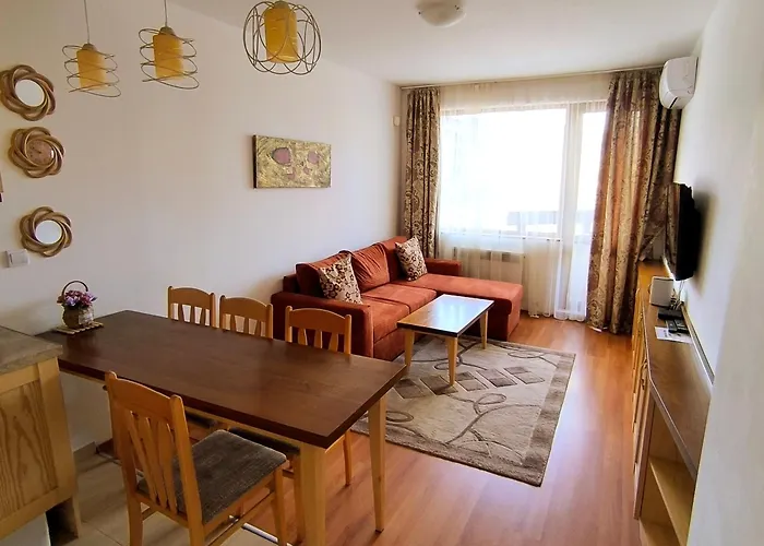 Belvedere Club Private *