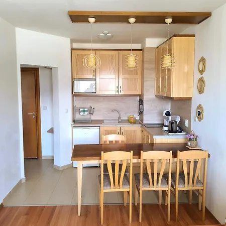 Belvedere Club Private *