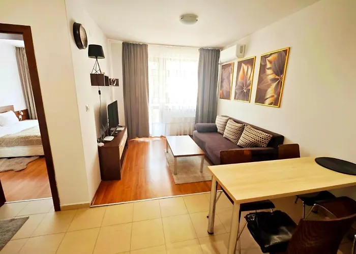 Belvedere Club Private